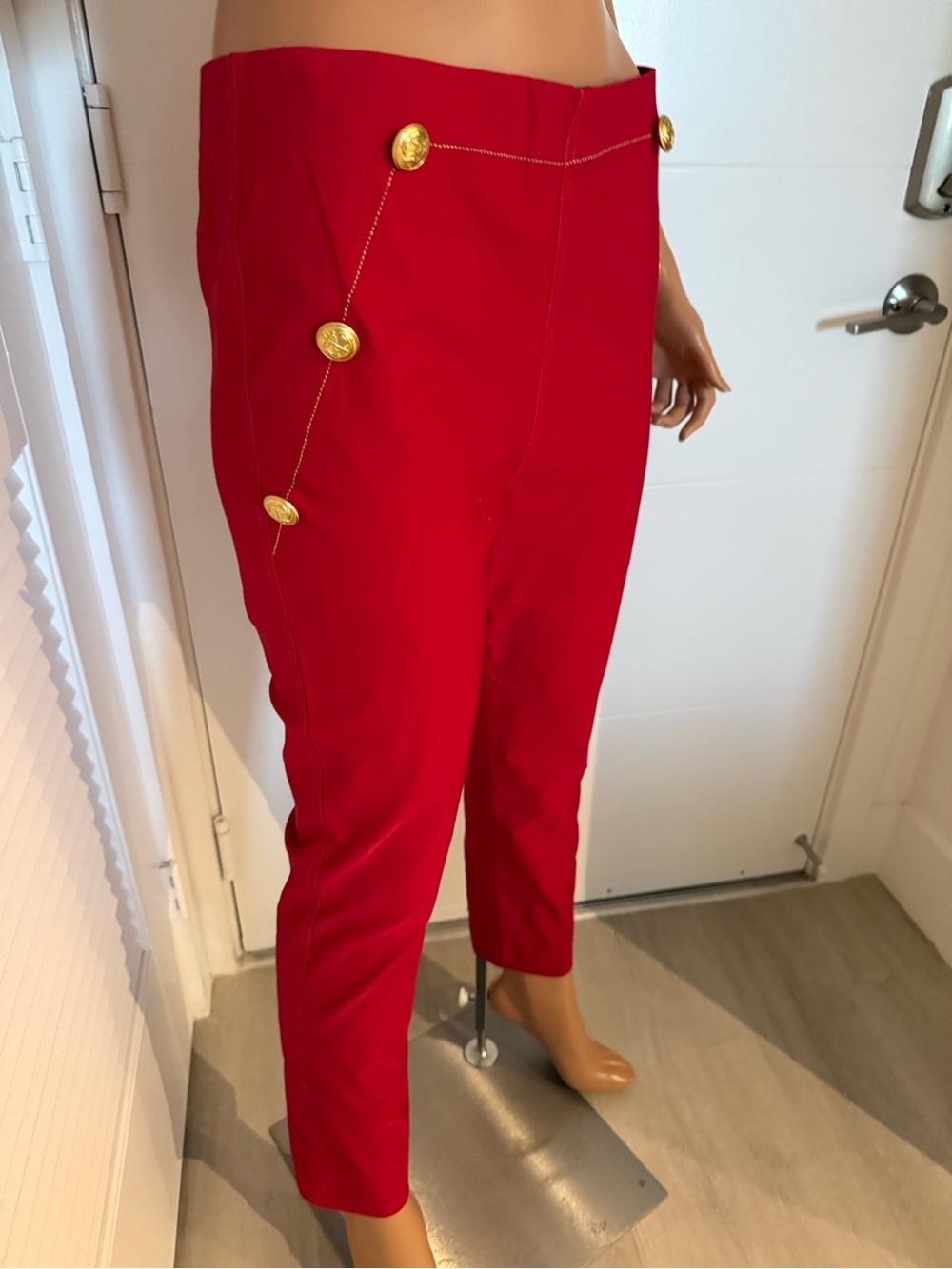 Gretchen Scott Red High-Waist Gold Button Cigarette Pants large